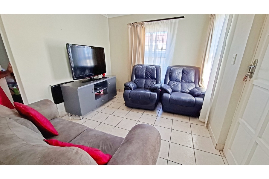 2 Bedroom Property for Sale in Broadlands Village Western Cape